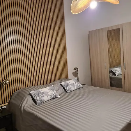 Lägenhet T2 Lumineux Climatise En Centre-ville *